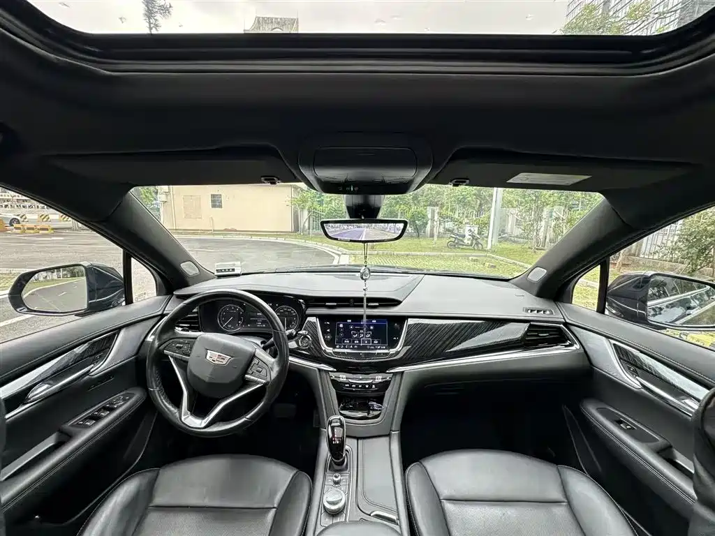 Cadillac XT6 2020 28T 6-Seater 4WD Luxury Ultimate Audio Edition фото 16