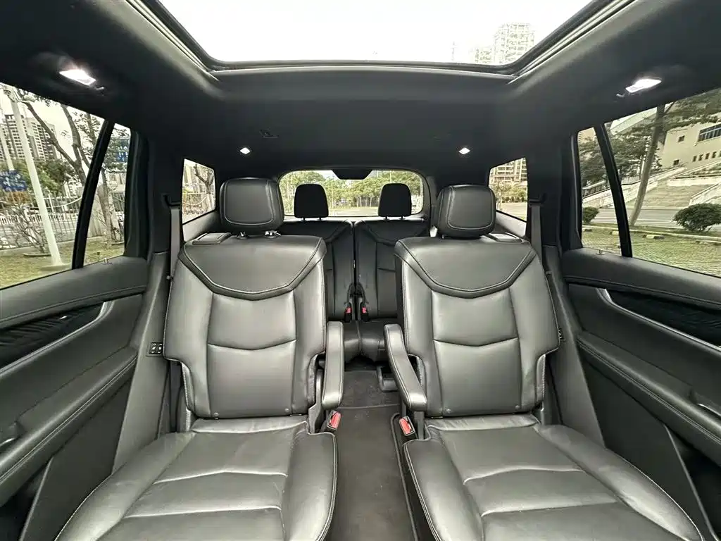 Cadillac XT6 2020 28T 6-Seater 4WD Luxury Ultimate Audio Edition фото 2