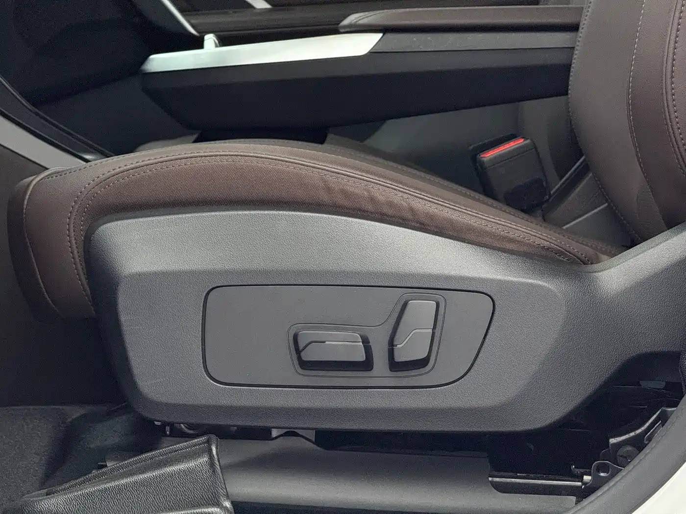 BMW X1 2023 sDrive20Li X Design Package фото 16