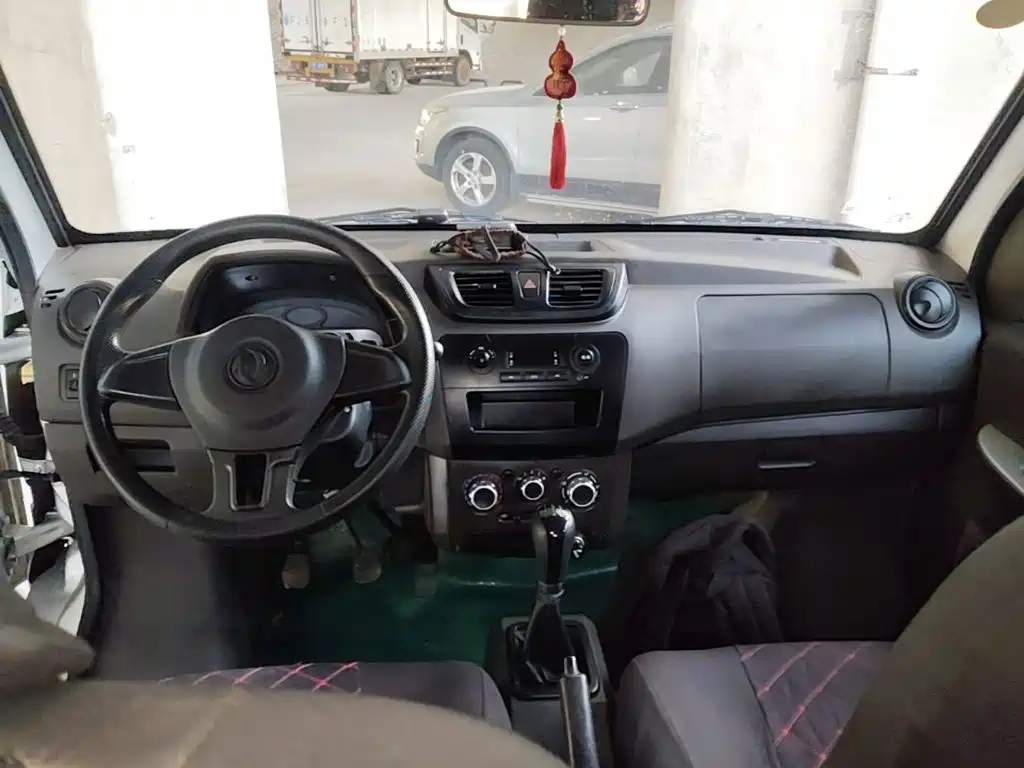 صورة 10 - Dongfeng Xiaokang DFSK C32