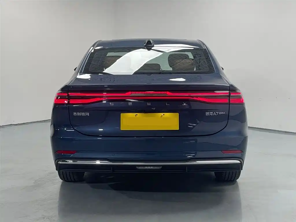 Geely Galaxy Galaxy A7 2025 EM-i фото 9
