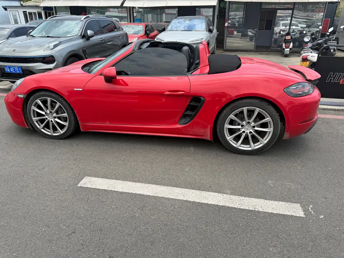 Porsche 718 2016 Boxster 2.0T фото 9
