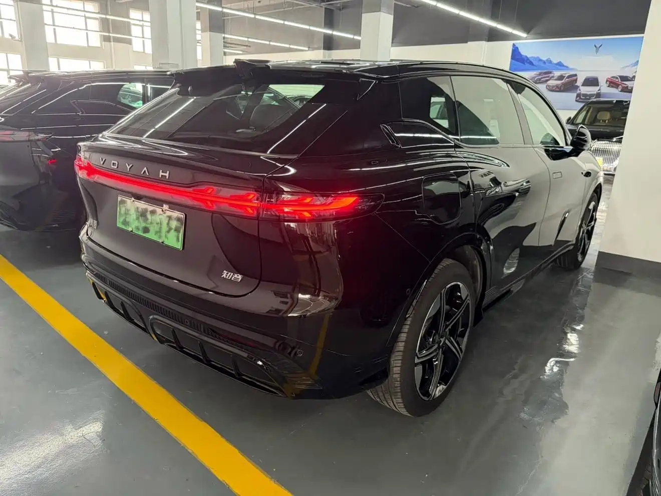 Voyah Auto Voyah Zhiyin 2024 Long Range Super Charging Edition фото 4