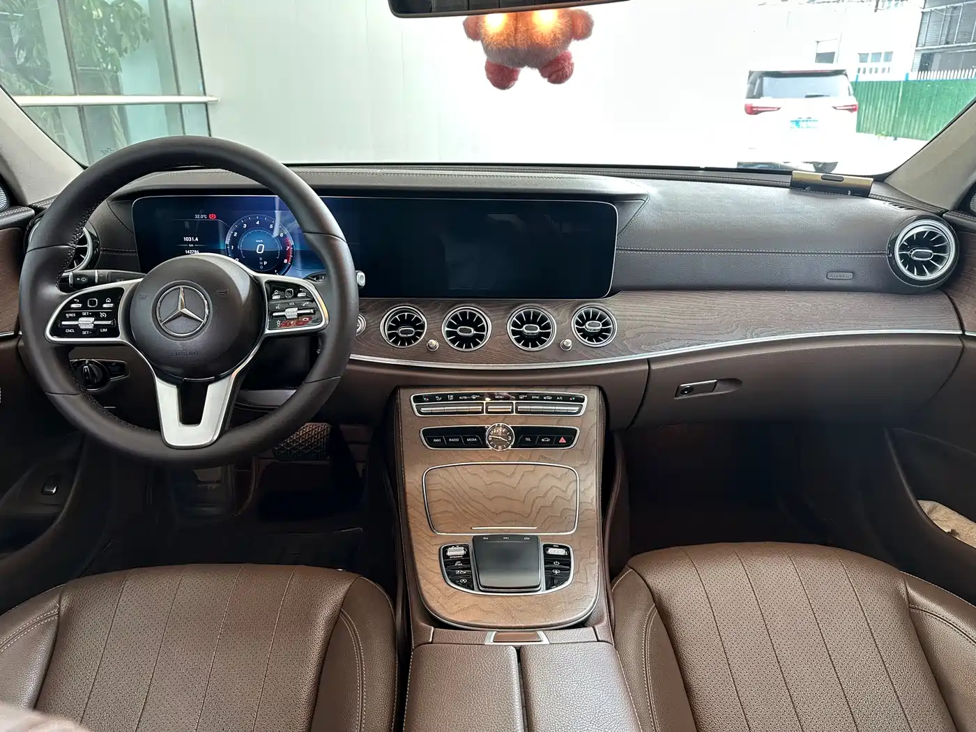 Mercedes-Benz E-Class 2019 Facelift E 300 L Luxury фото 10