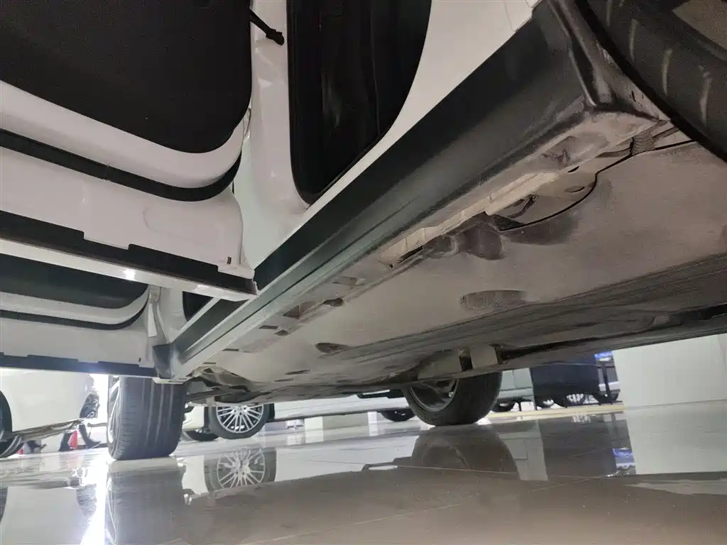 Land Rover Discovery Sport 2020 249PS R-Dynamic Performance фото 22