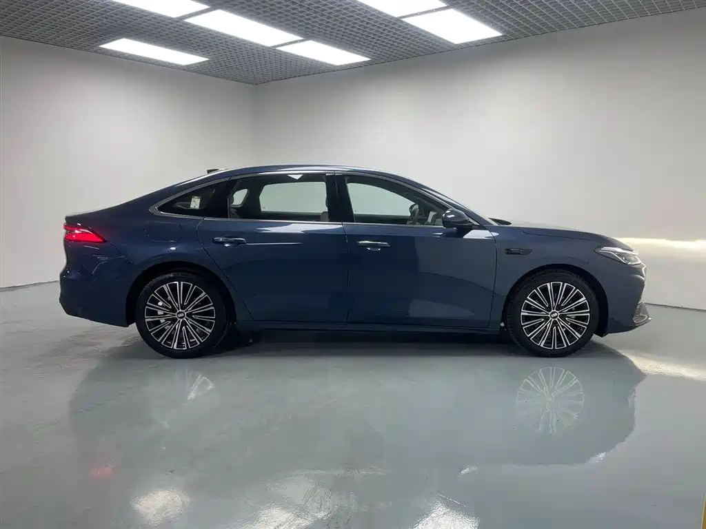 Geely Galaxy Galaxy A7 2025 EM-i фото 5