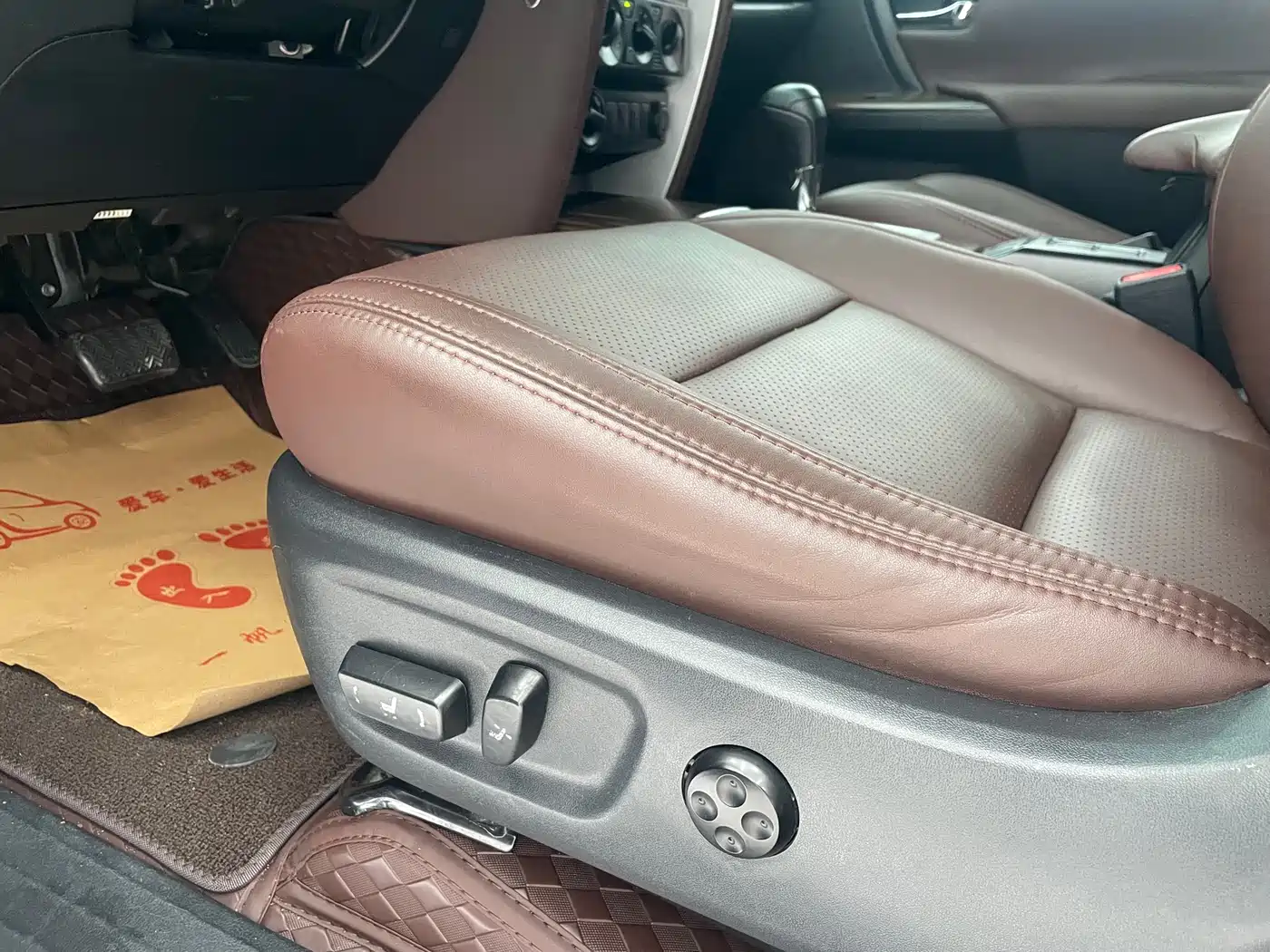 Toyota Fortuner 2016 2.7L Middle East Edition фото 5