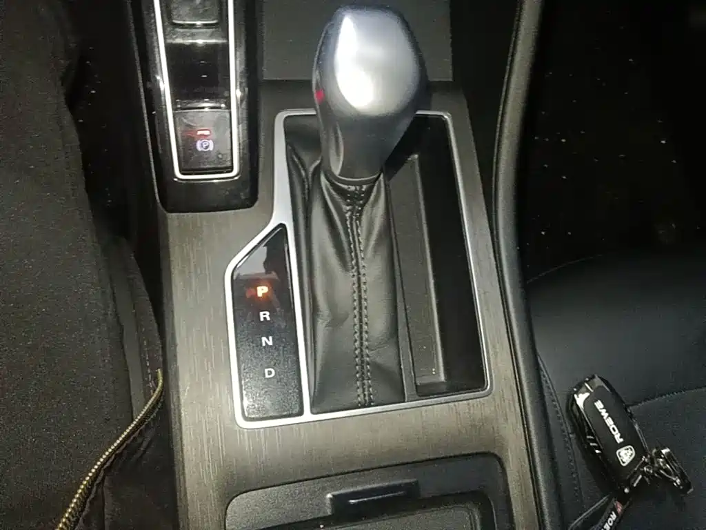 Roewe i5 2025 2023 1.5L CVT Luxury Edition