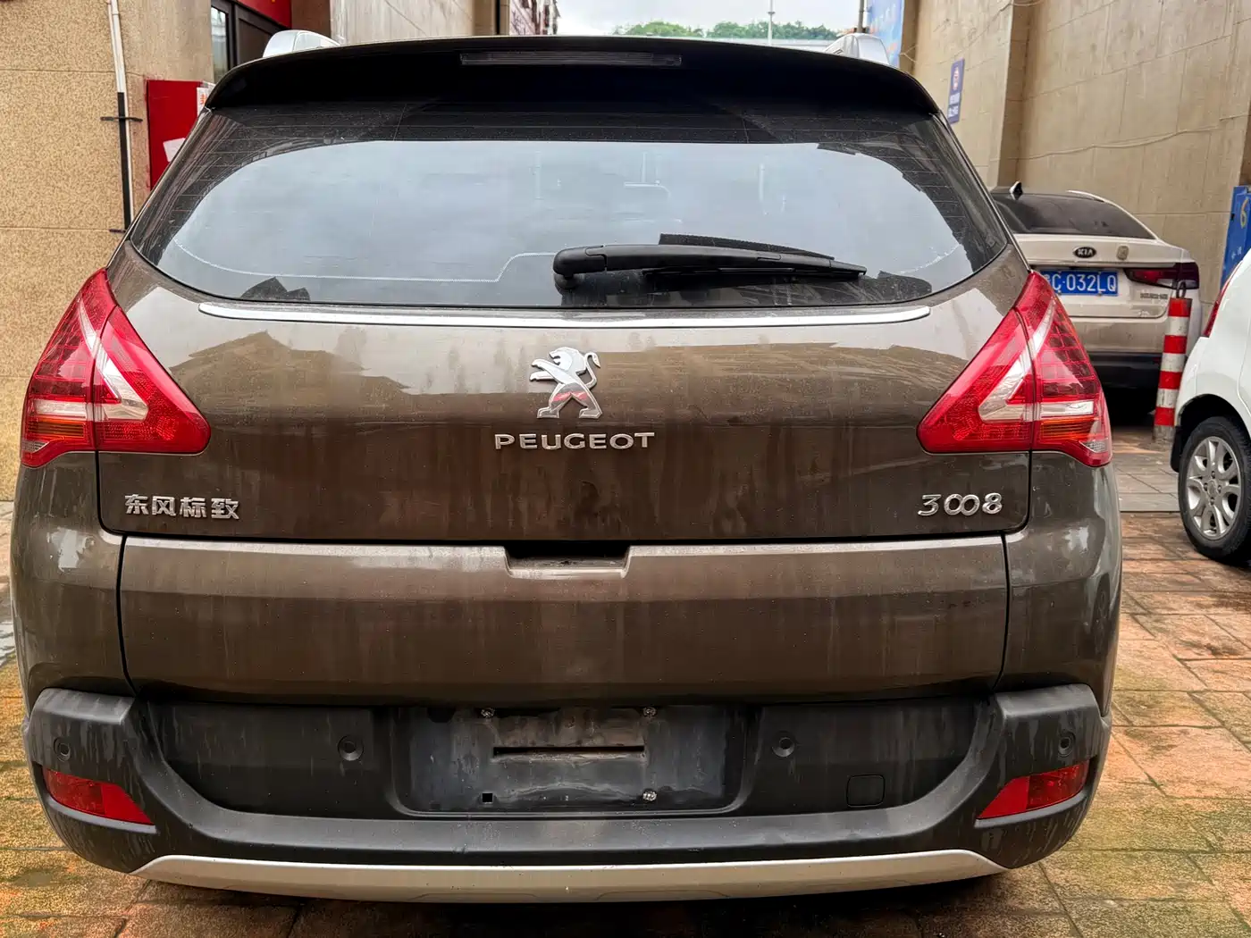 Peugeot 3008 2013 2.0L Automatic Trend Edition фото 5