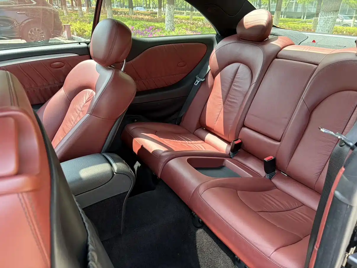 Mercedes-Benz CLK-Class 2006 CLK 280 Coupe фото 19