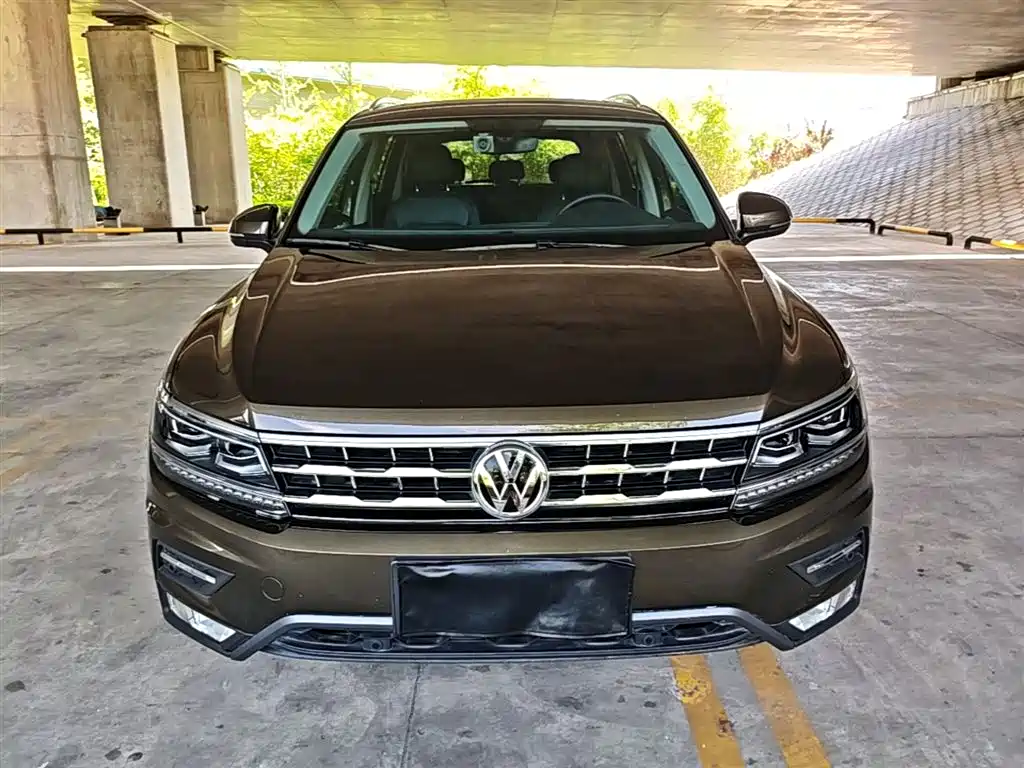 Volkswagen Tiguan L 2019 380TSI Auto AWD Smart Luxury Edition China V фото 3