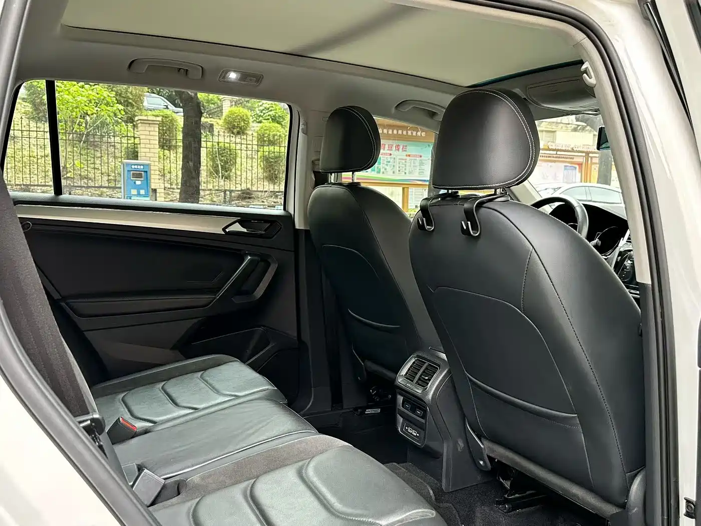 Volkswagen Tiguan L 2020 330TSI Auto 2WD Smart Luxury China VI фото 8
