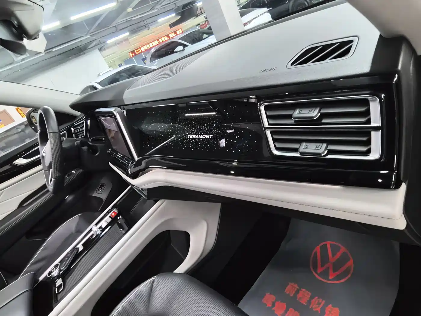 Volkswagen Teramont 2024 380TSI 4WD Prestige Luxury Edition фото 22