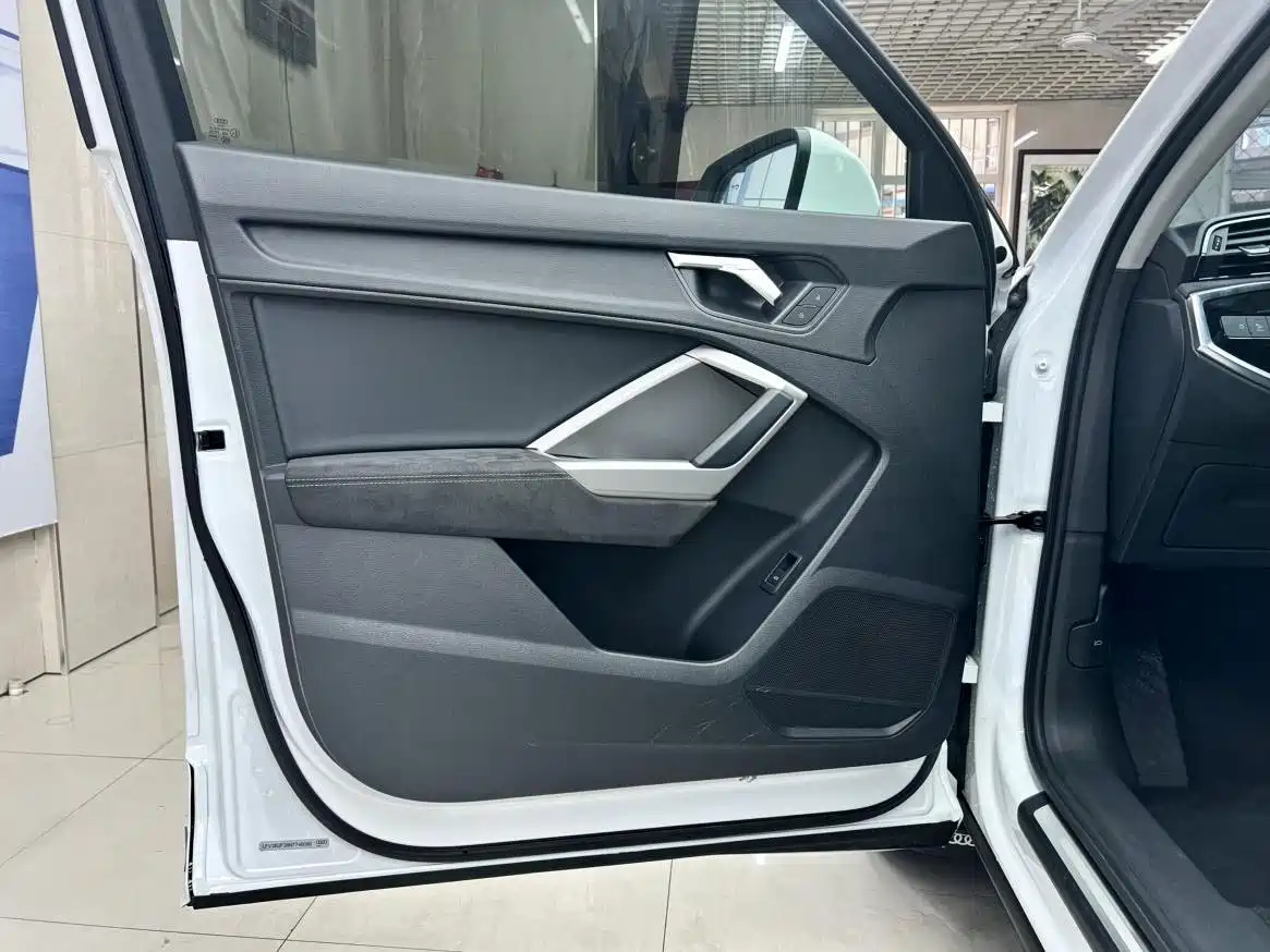 Audi Q3 2022 35 TFSI Progressive Dynamic фото 21