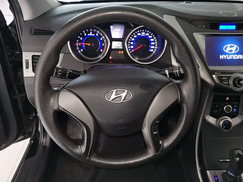 Hyundai Langdong 2015 1.6L Auto Premium фото 7