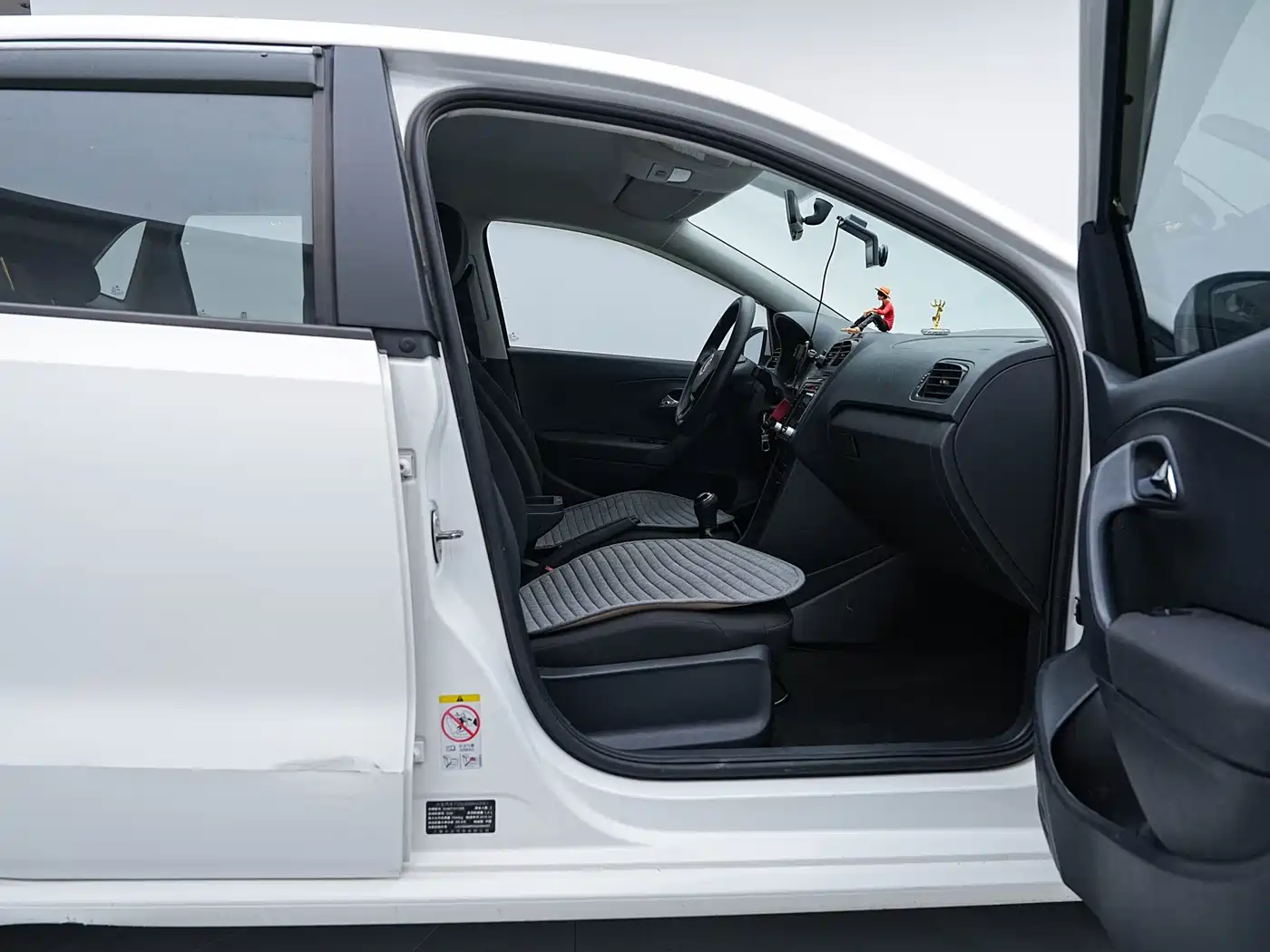 Volkswagen Polo 2016 1.4L Manual Trend фото 18