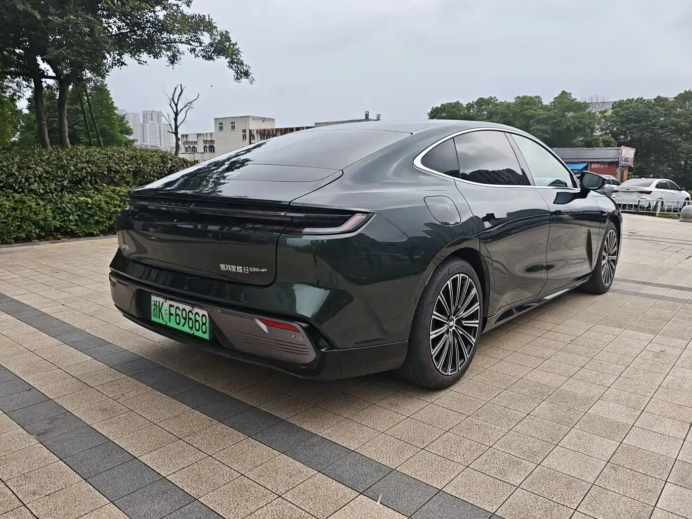 Geely Galaxy Galaxy Xingyao 8 2025 130km EM-P Starship Edition фото 5