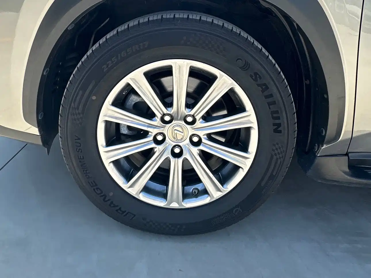 Lexus NX 2016 200 AWD F Sport фото 7