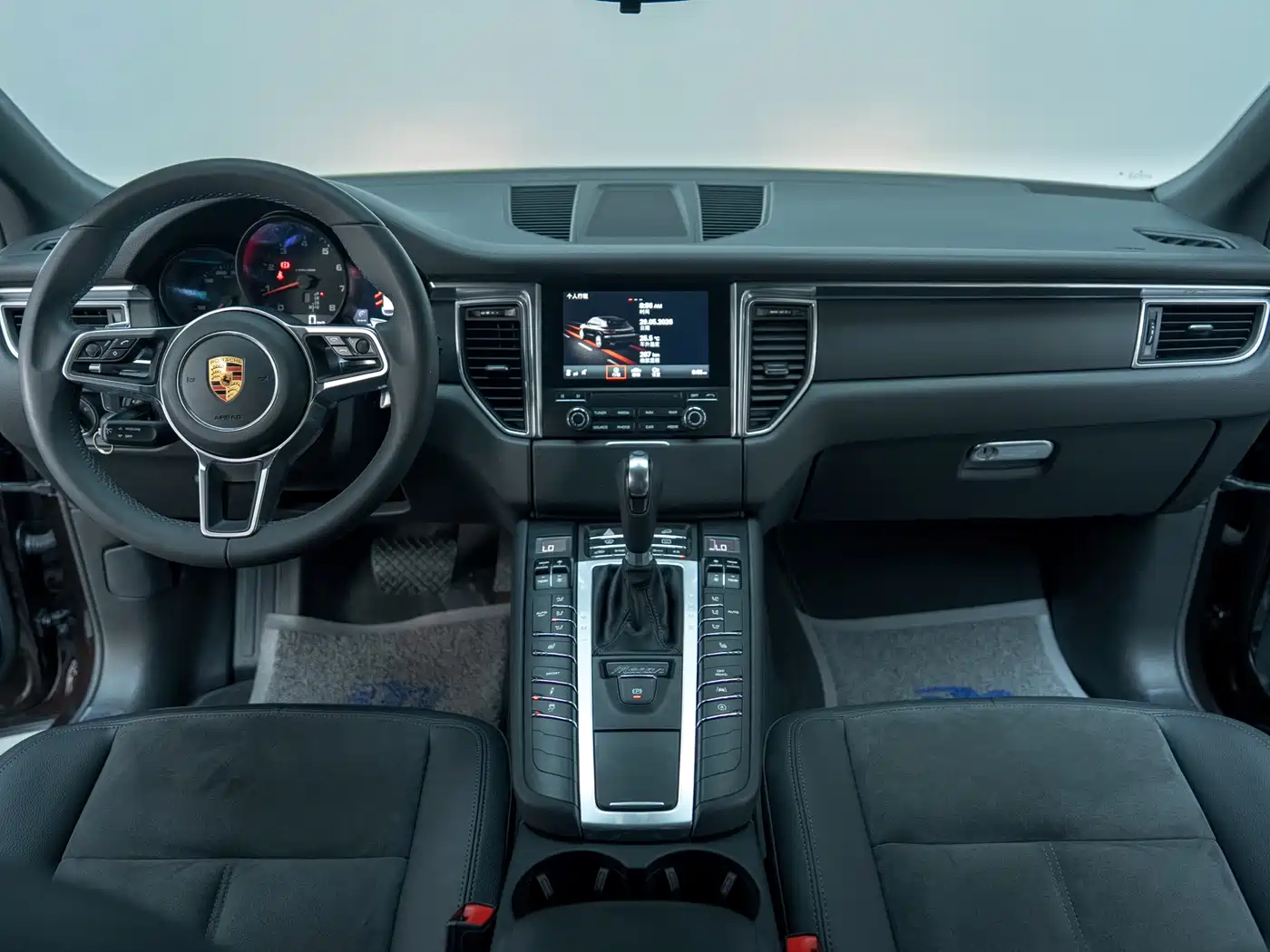 Porsche Macan 2017 Macan 2.0T фото 11