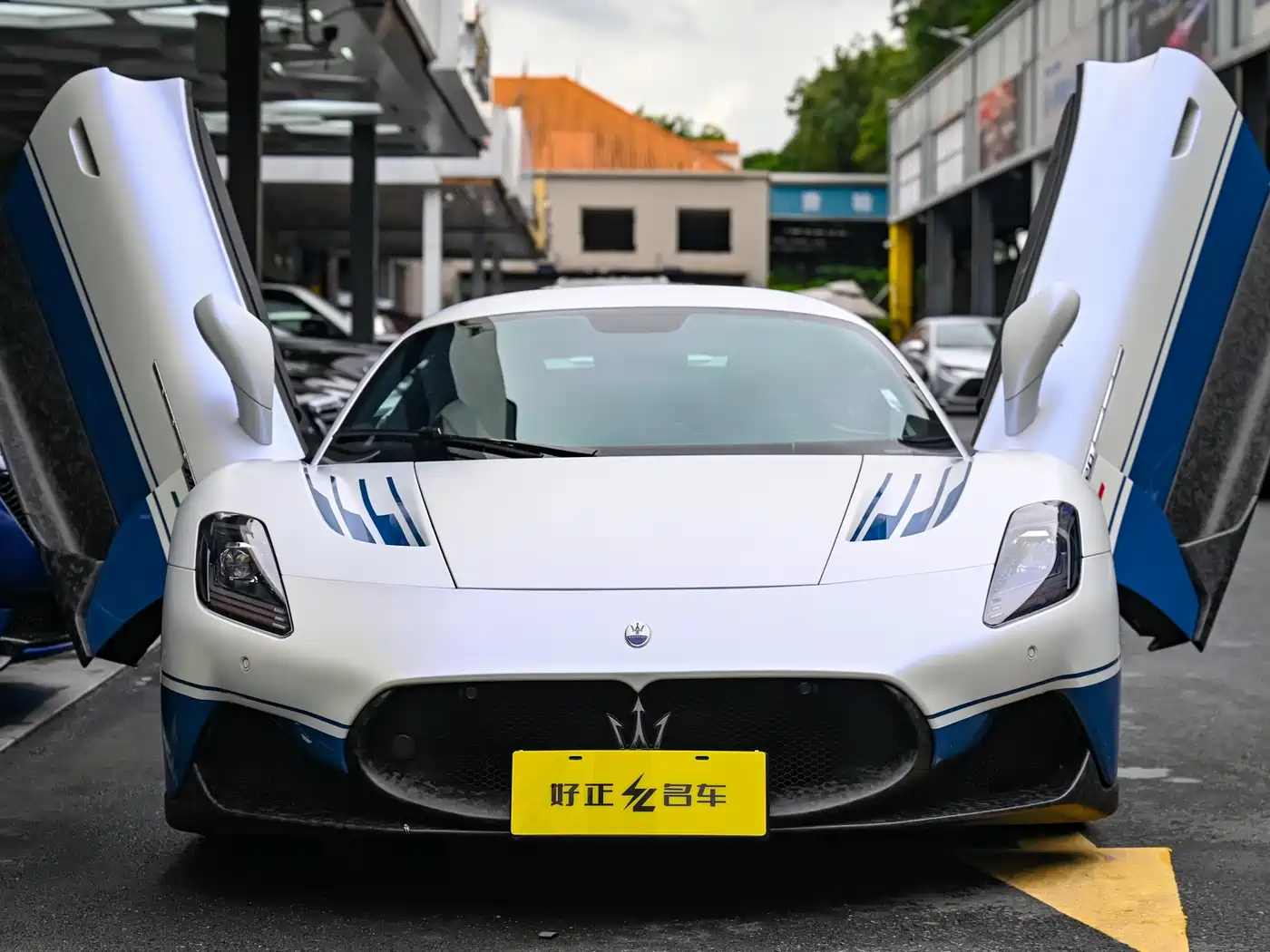 Maserati MC20 2023 2020 3.0T Standard Edition