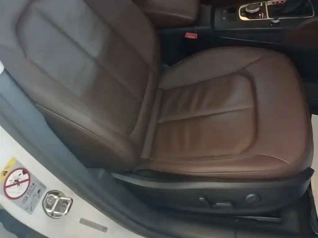 Audi A3 2015 Sportback 40 TFSI Automatic Comfort фото 25