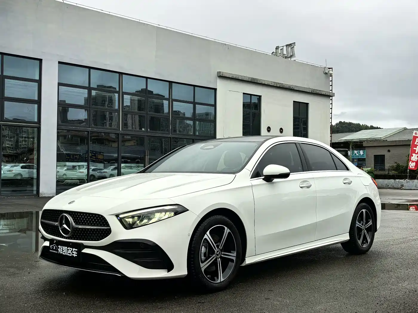Mercedes-Benz A-Class 2025 2025 A 200 L Fashion Edition