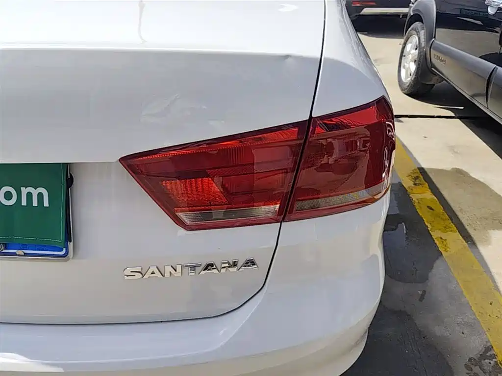 Volkswagen Santana 2015 1.4L Manual Trend Edition фото 8