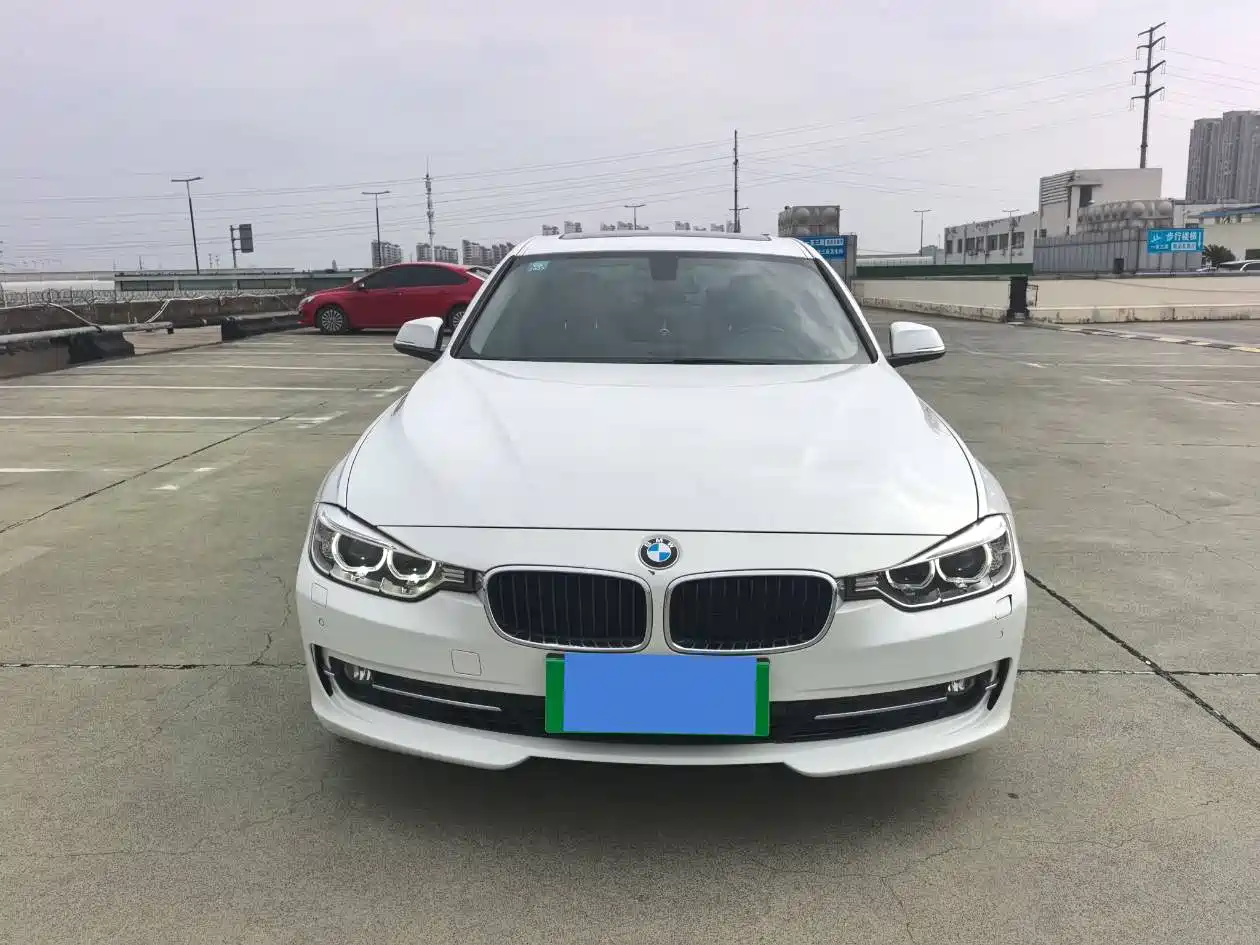 BMW 3 Series 2015 320Li Fashion фото 2