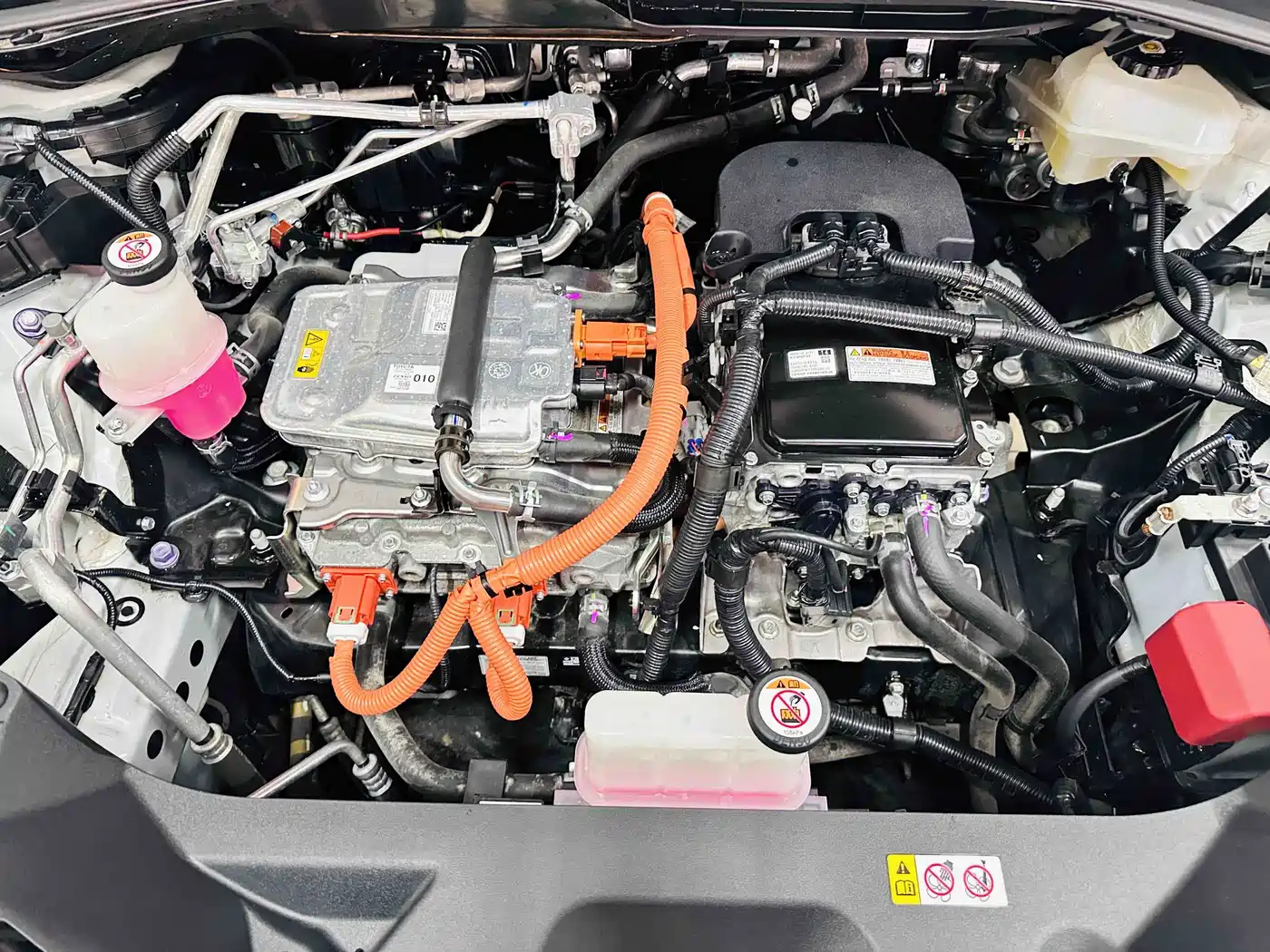 Toyota C-HR EV 2020 Luxury Sunroof Edition фото 16