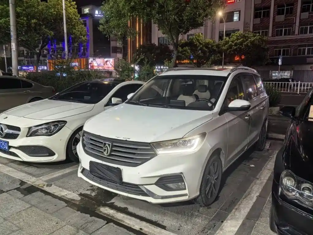 Baojun 360 2018 2018 1.5L Manual Luxury Model China V