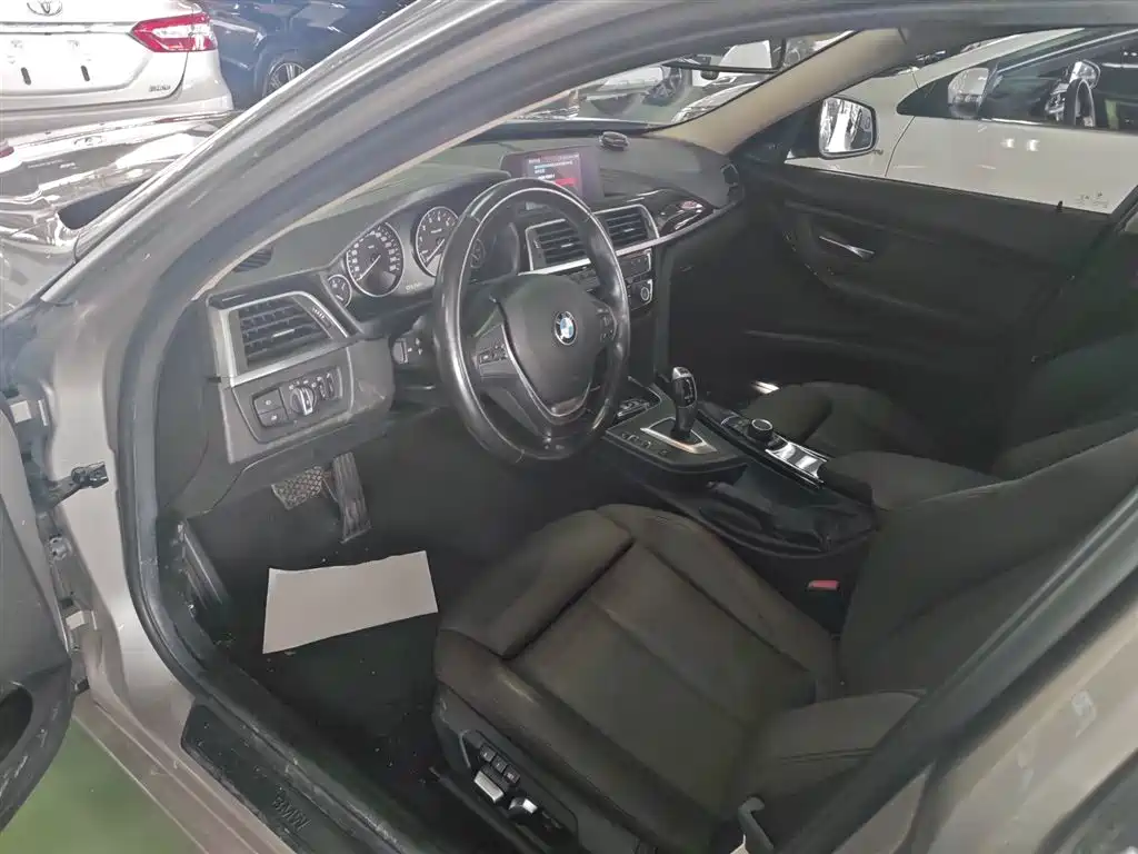 BMW 3 Series 2018 320Li Fashion Style фото 12