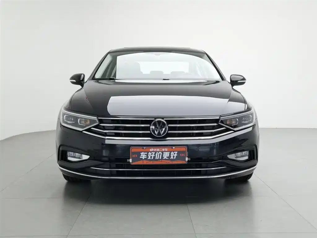 Volkswagen Magotan 2020 330TSI DSG Leading фото 3