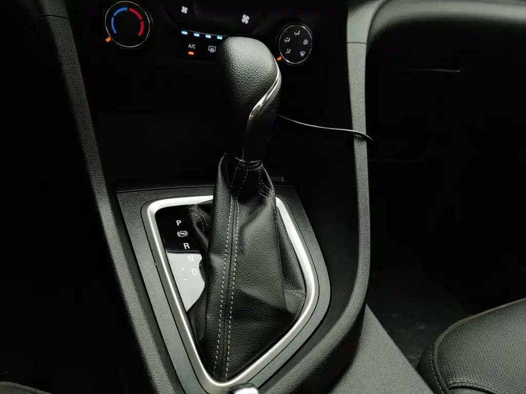 Фото 13 - Buick Excelle