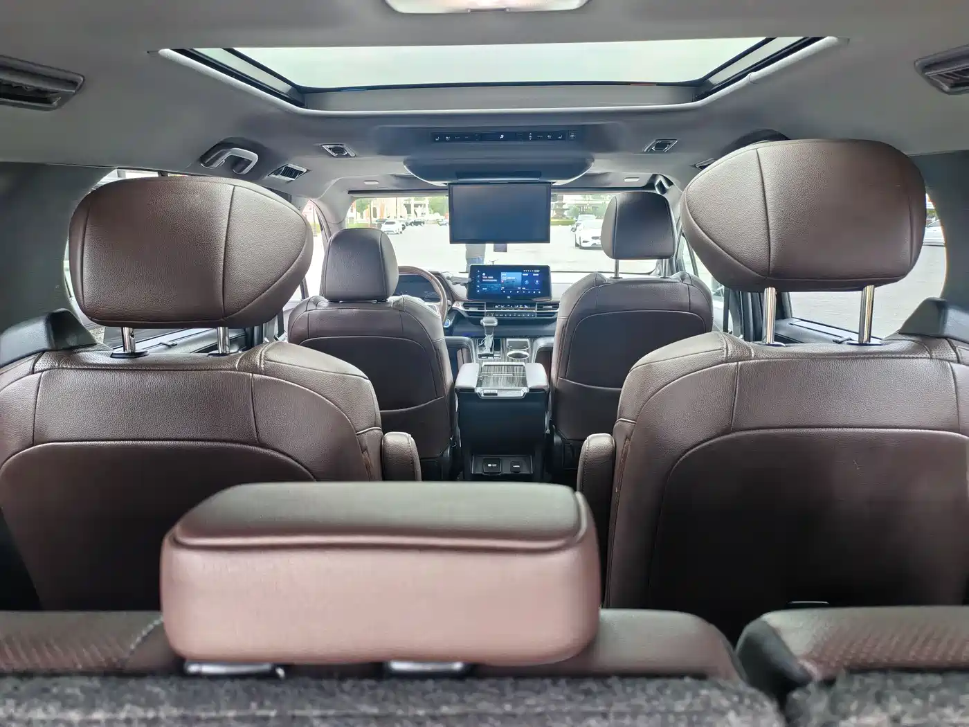 Toyota Sienna 2021 2.5L Hybrid Platinum Edition фото 15