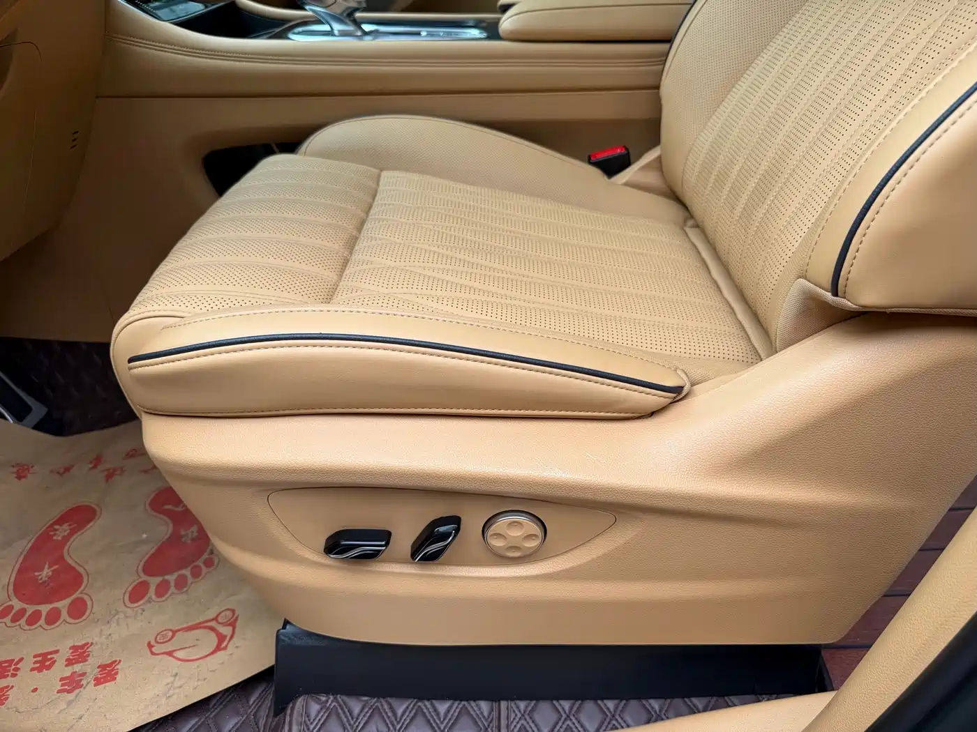 Voyah Auto Voyah Dreamer 2022 Low-carbon Dream+Smart Package фото 27