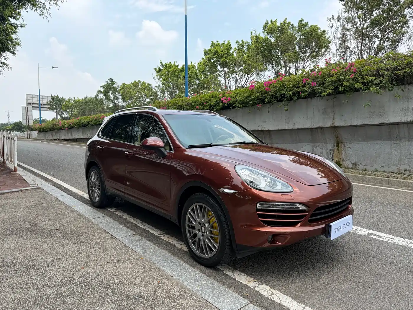Porsche Cayenne 2011 Cayenne 3.0T фото 3
