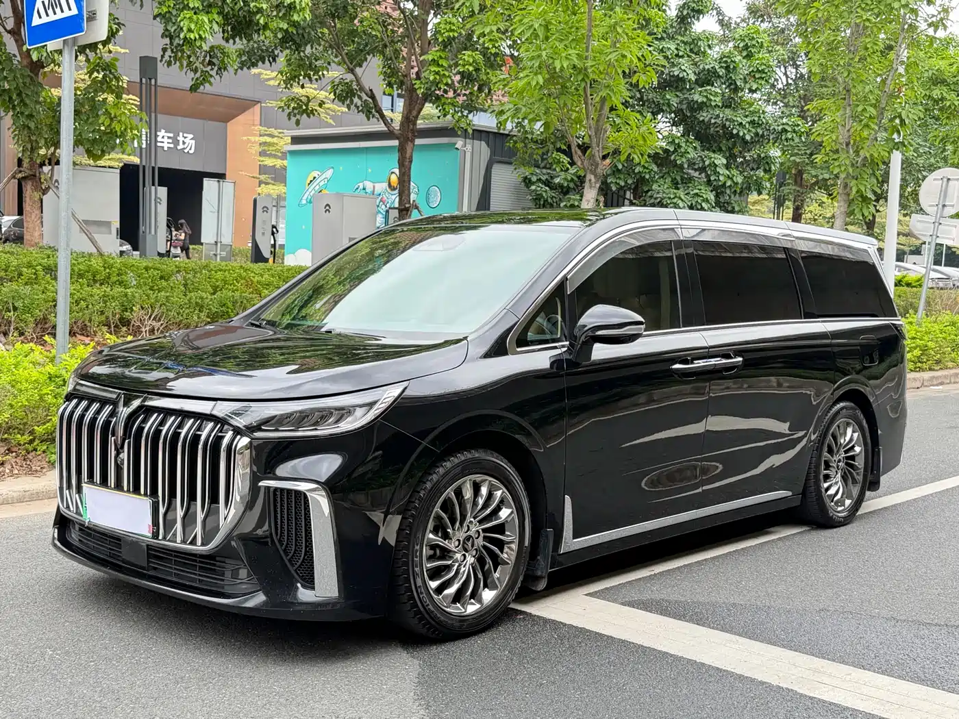Voyah Auto Voyah Dreamer 2022 Low-carbon Dream+Smart Package