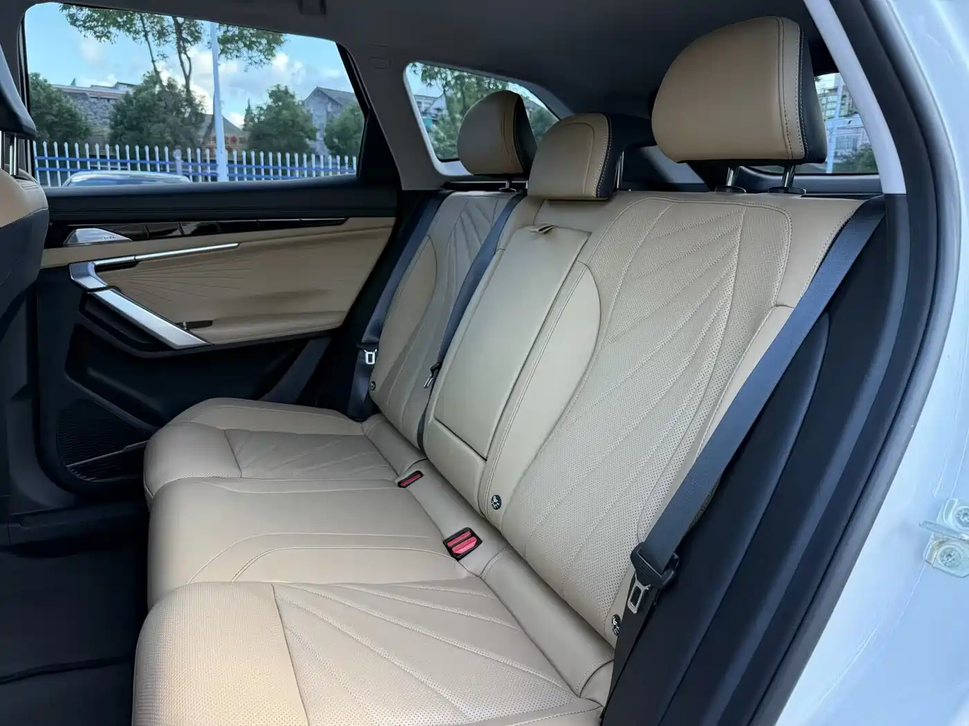 GEELY AUTOMOBILE BOYUE L