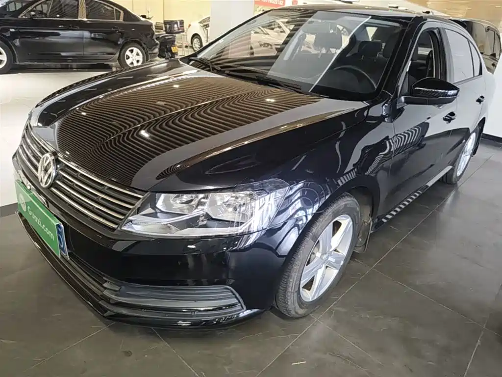 Volkswagen Lavida 2017 1.6L Manual Trend Edition