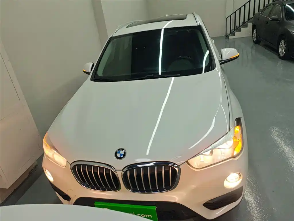 BMW X1 2018 sDrive18Li Fashion Model фото 3