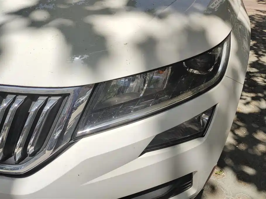 Škoda Kodiaq 2017 TSI330 5-seater 2WD Comfort Edition фото 5