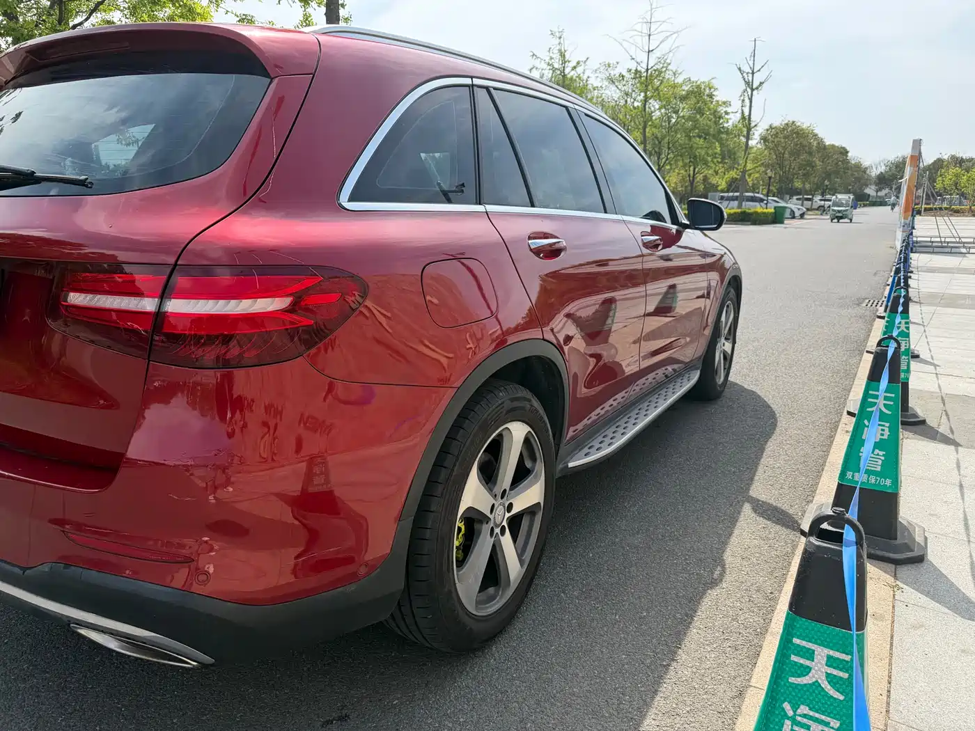 Mercedes-Benz GLC 2017 GLC 260 4MATIC Luxury фото 4