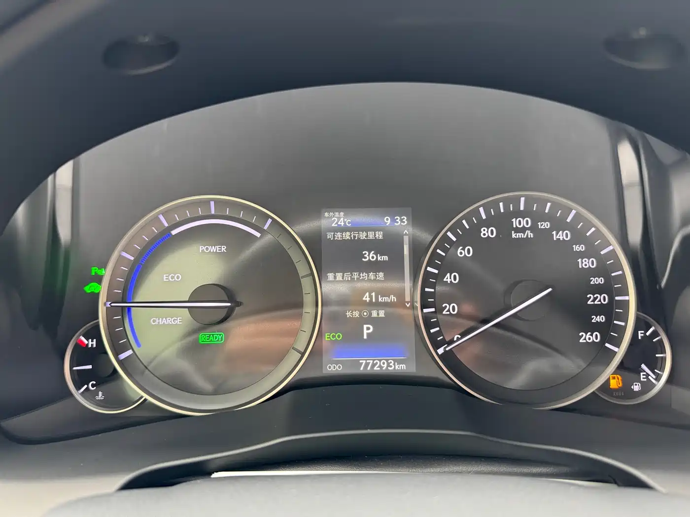 Lexus ES 2015 300h Comfort Edition фото 10