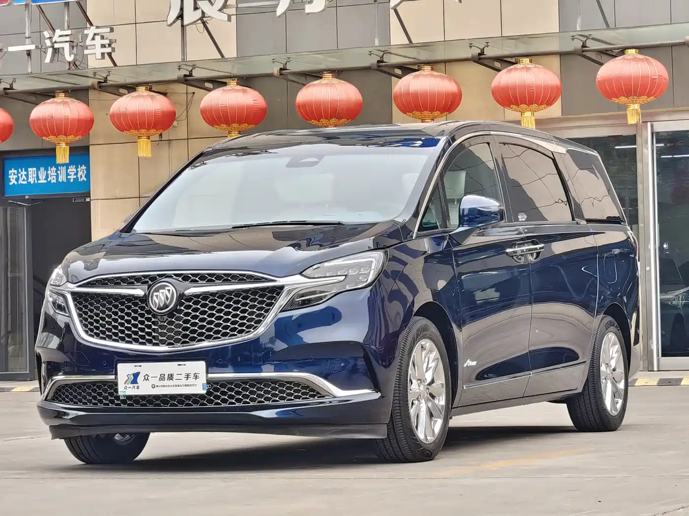 BUICK GL8