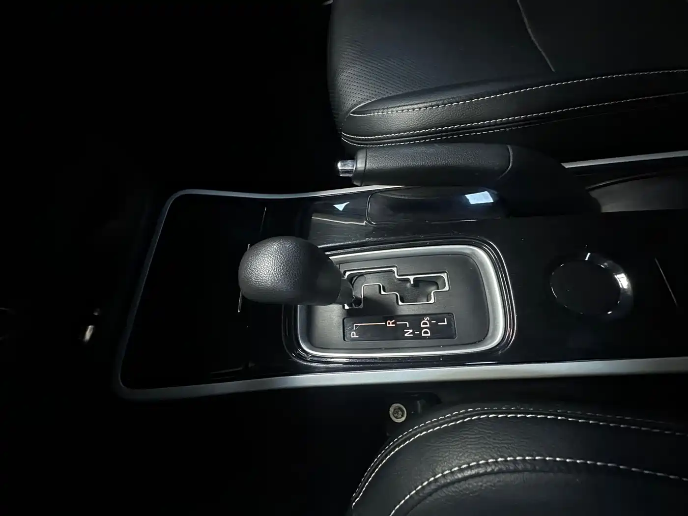 Mitsubishi Outlander 2021 2.0L 2WD Smooth Ride Version 5-Seater фото 22