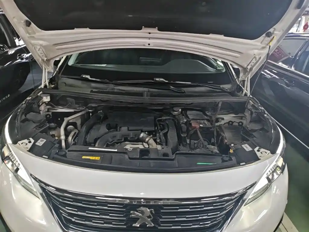 Peugeot 5008 2017 350THP 7-seat Elite Edition фото 20