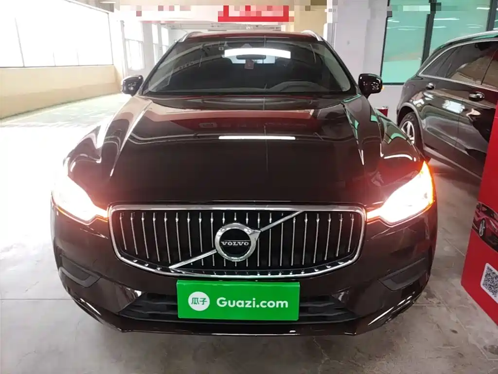 Фото 3 - Volvo XC60