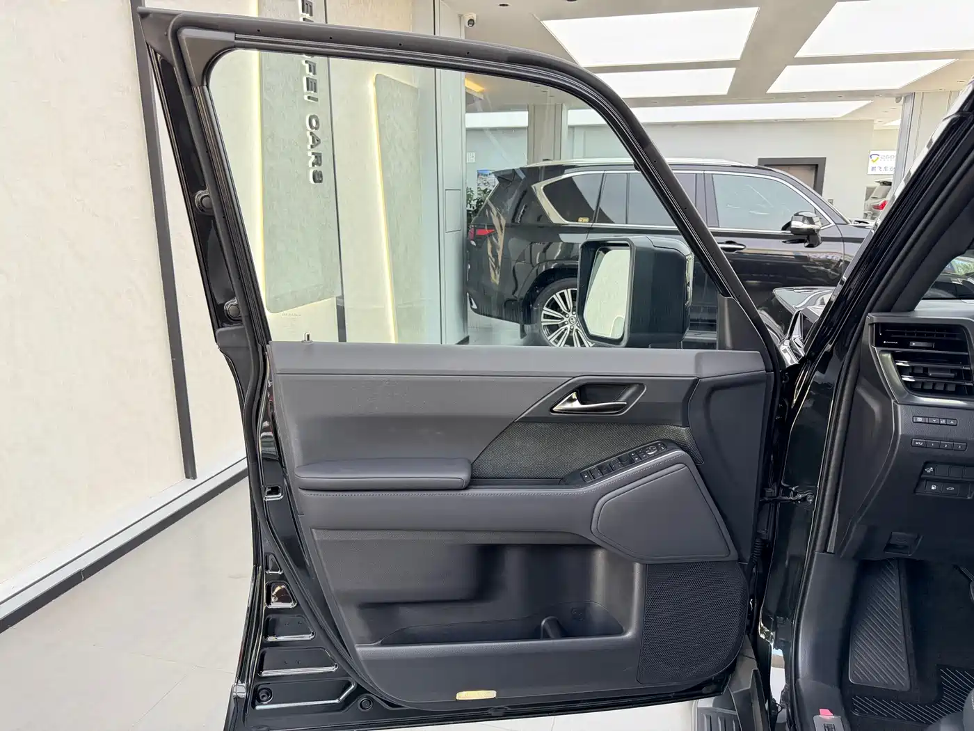 Lexus GX 2024 OVERTRAIL Summit Edition фото 21