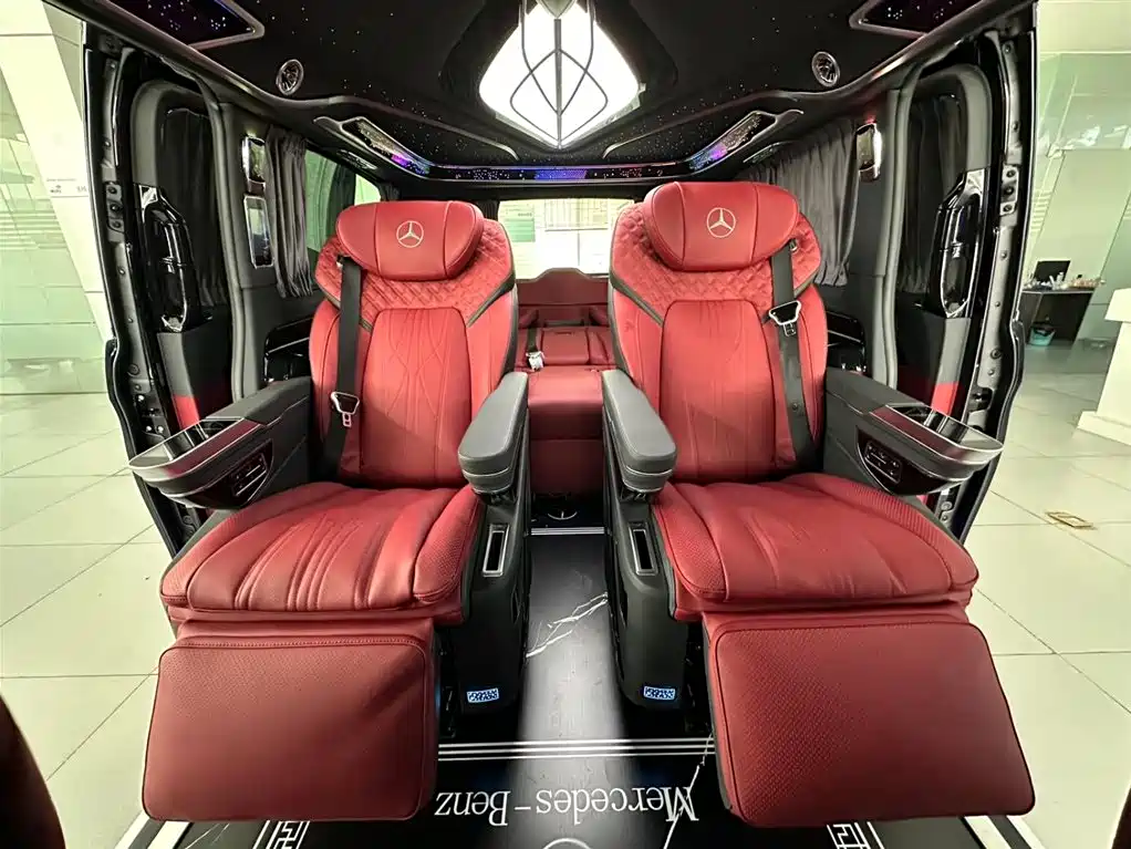 Mercedes-Benz Vito 2024 2.0T Business 7-Seater фото 18