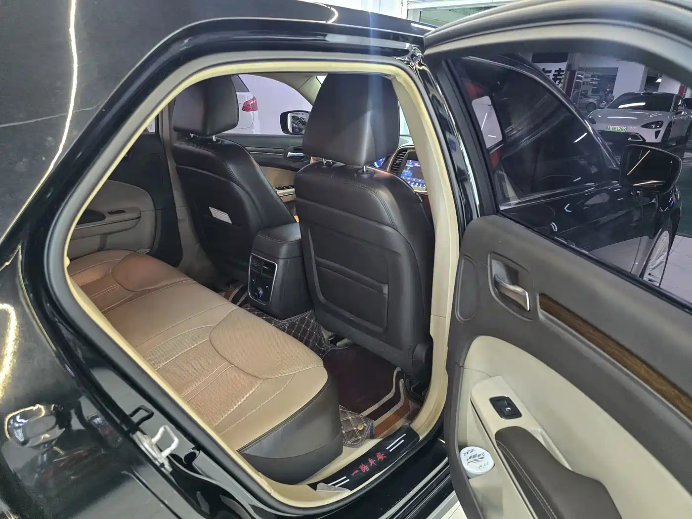 Chrysler 300C (Import) 2016 2014 3.0L Excellence Edition